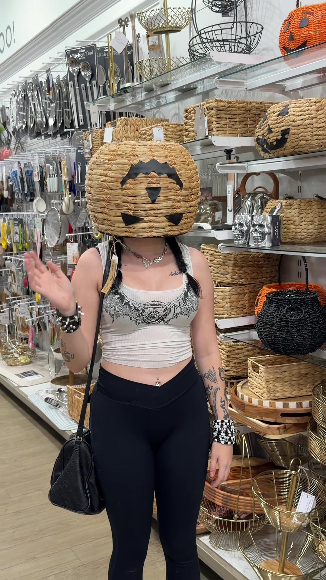 @𝔘𝔫𝔡𝔢𝔞𝔡𝔈𝔪