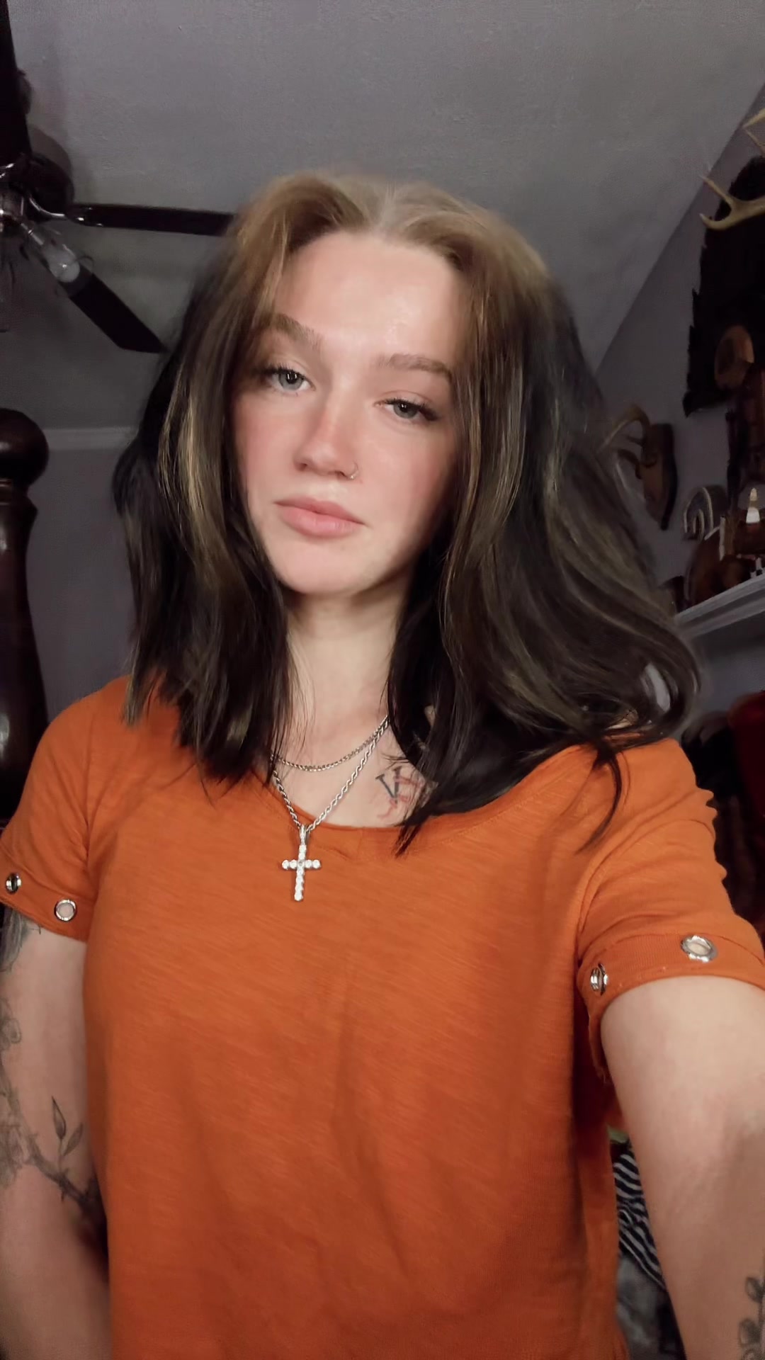 @𝐋𝐢𝐯𝐃𝐚𝐰𝐧🐆🦀🥃