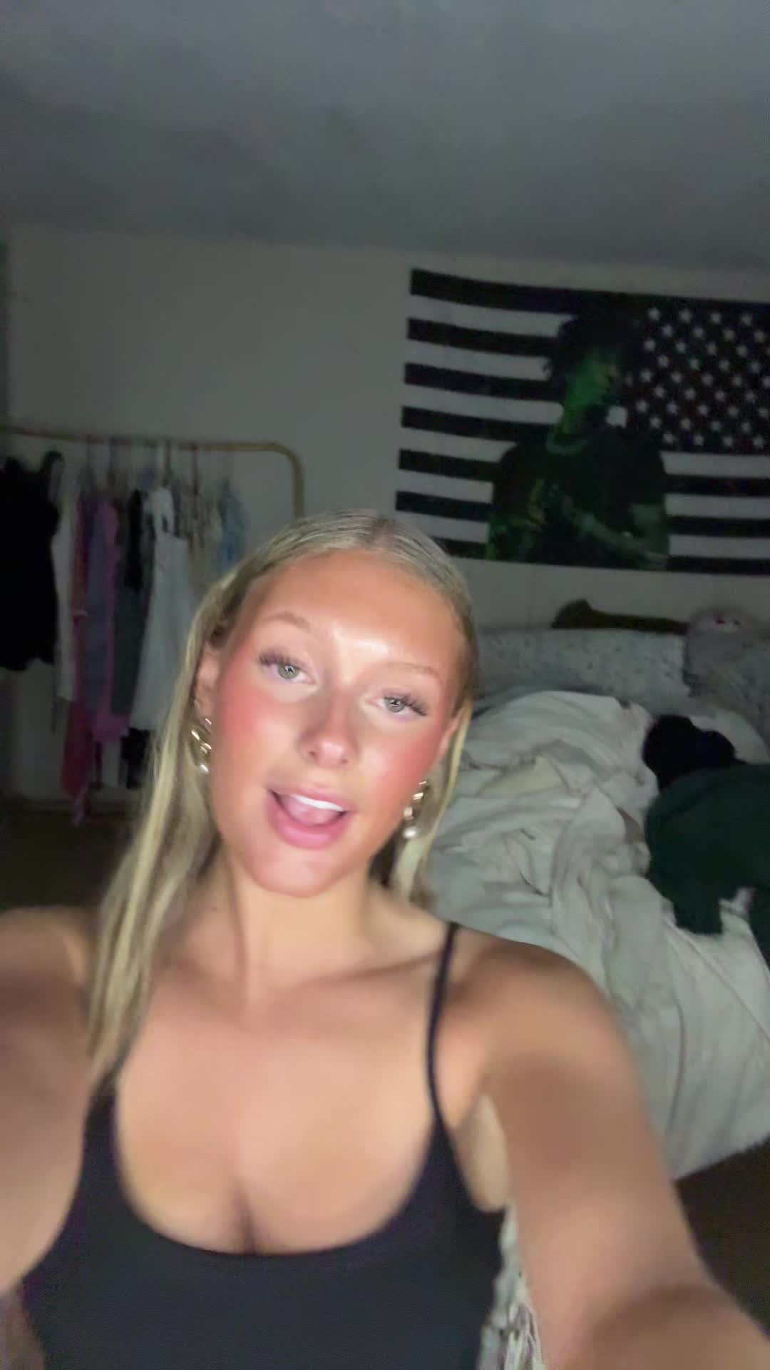 @MOLLY