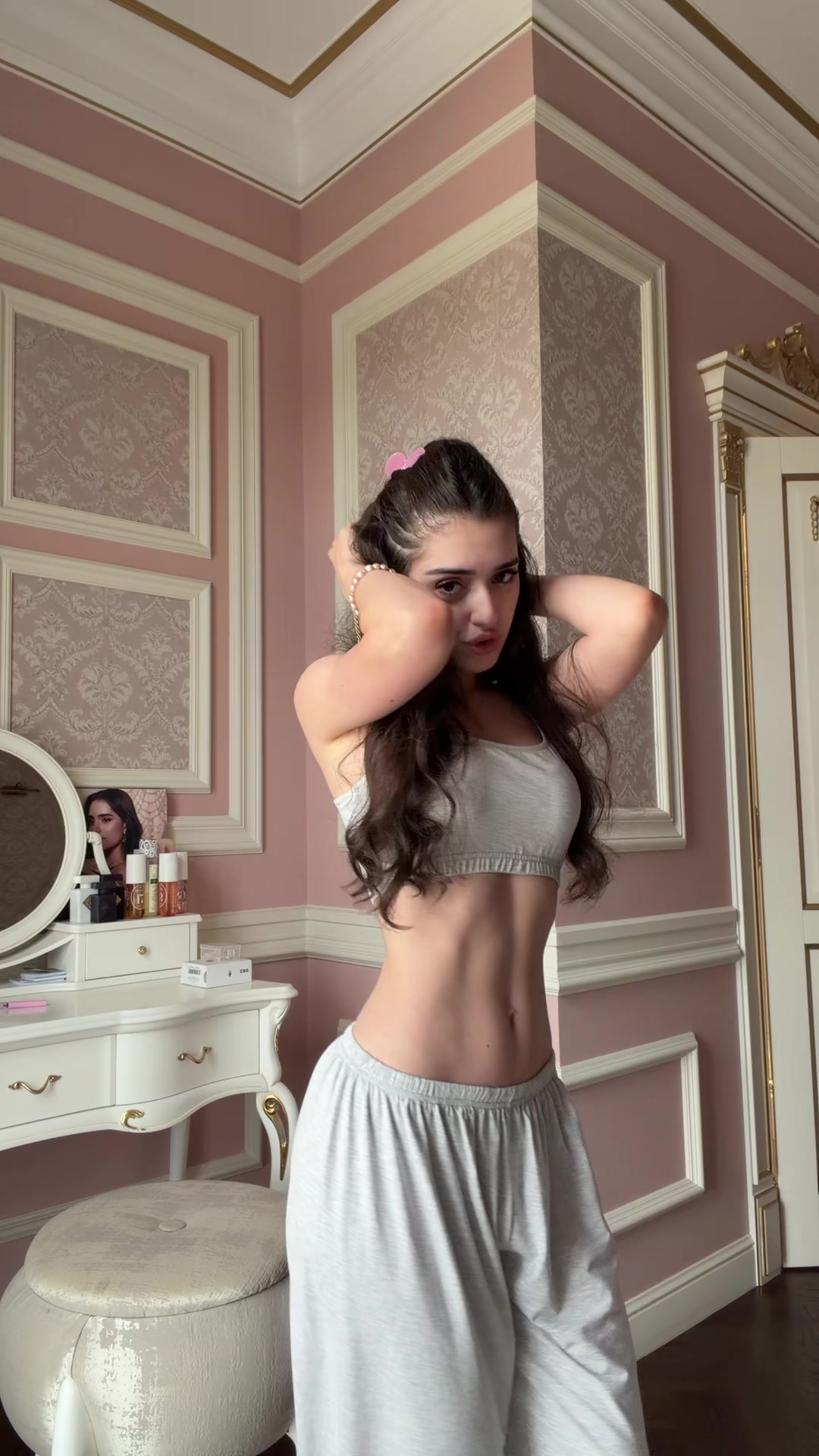 @Есенечка