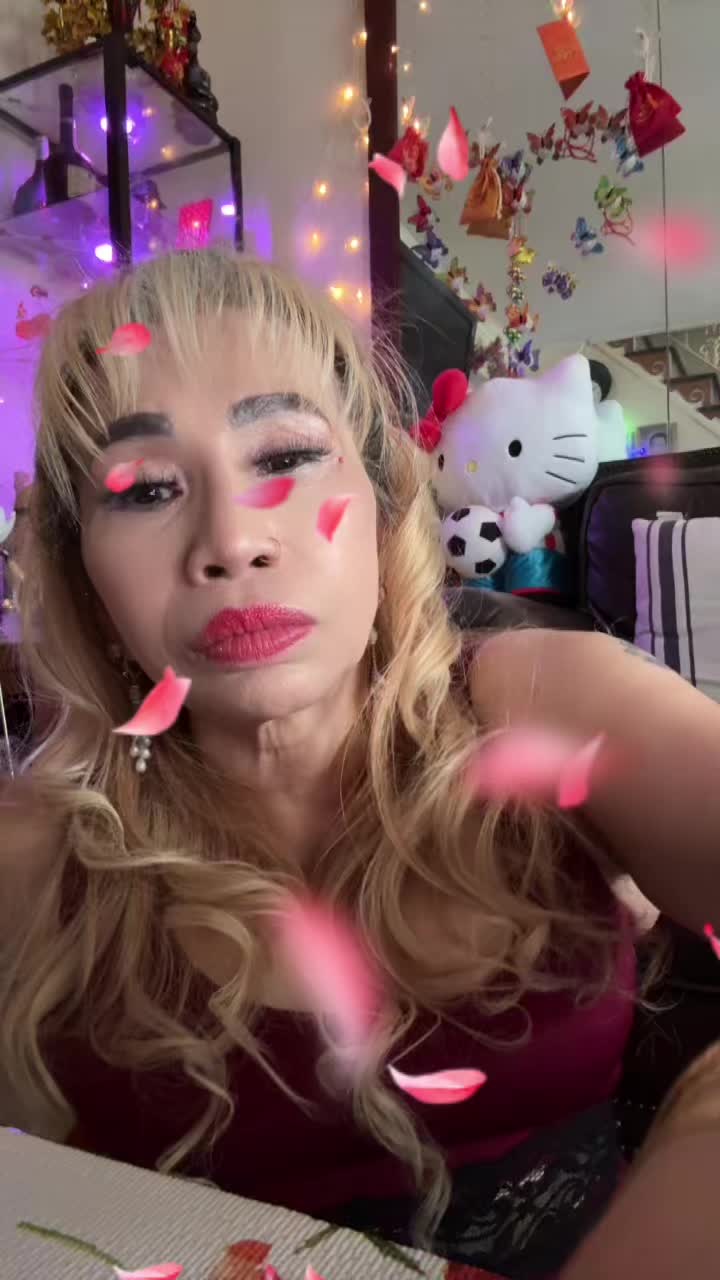 @🌈Ngọc Nga🌈 idol&hearts;️🎤🎼🎷🌟&hearts;️