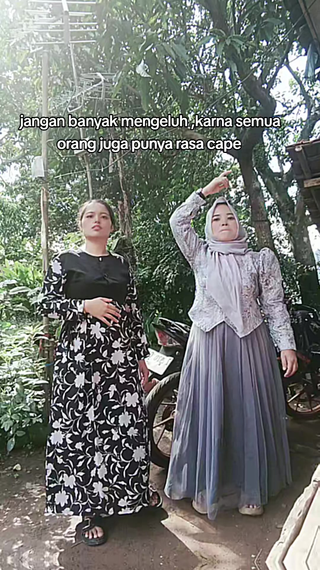 @dindaghaniya