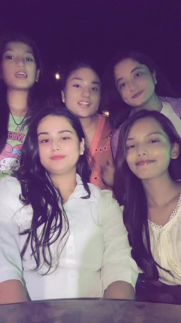 @Niskriti❤️