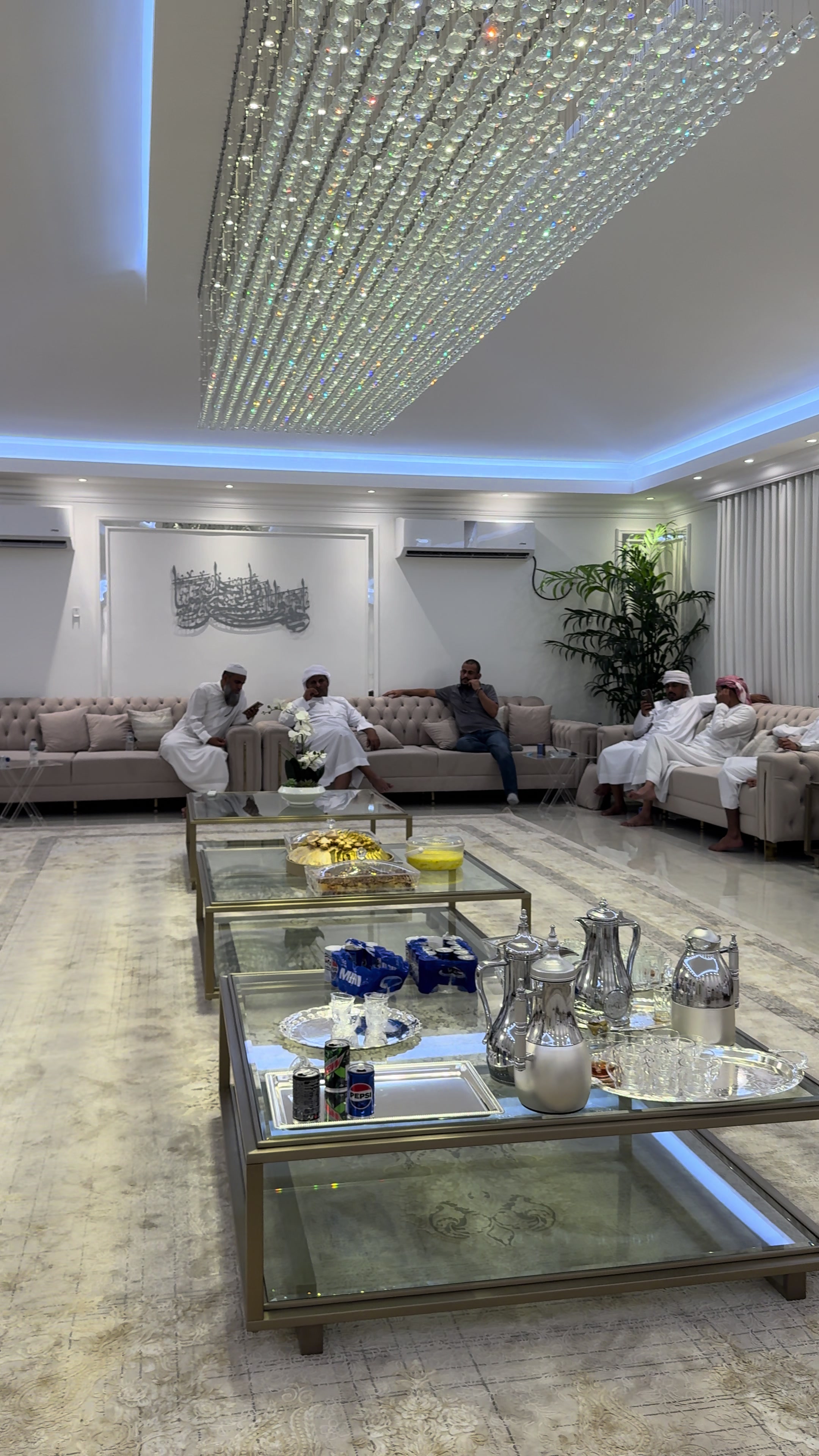@s a l e m 🇦🇪.