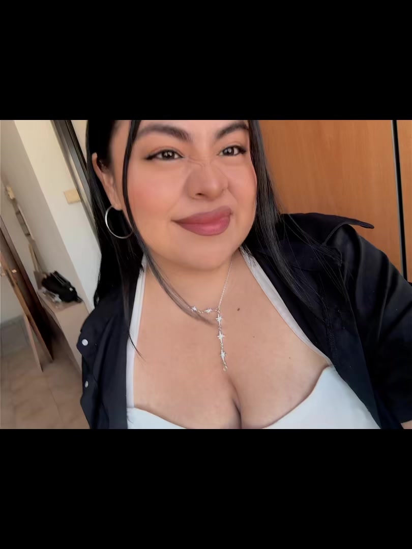 @Hilda🖤🌻