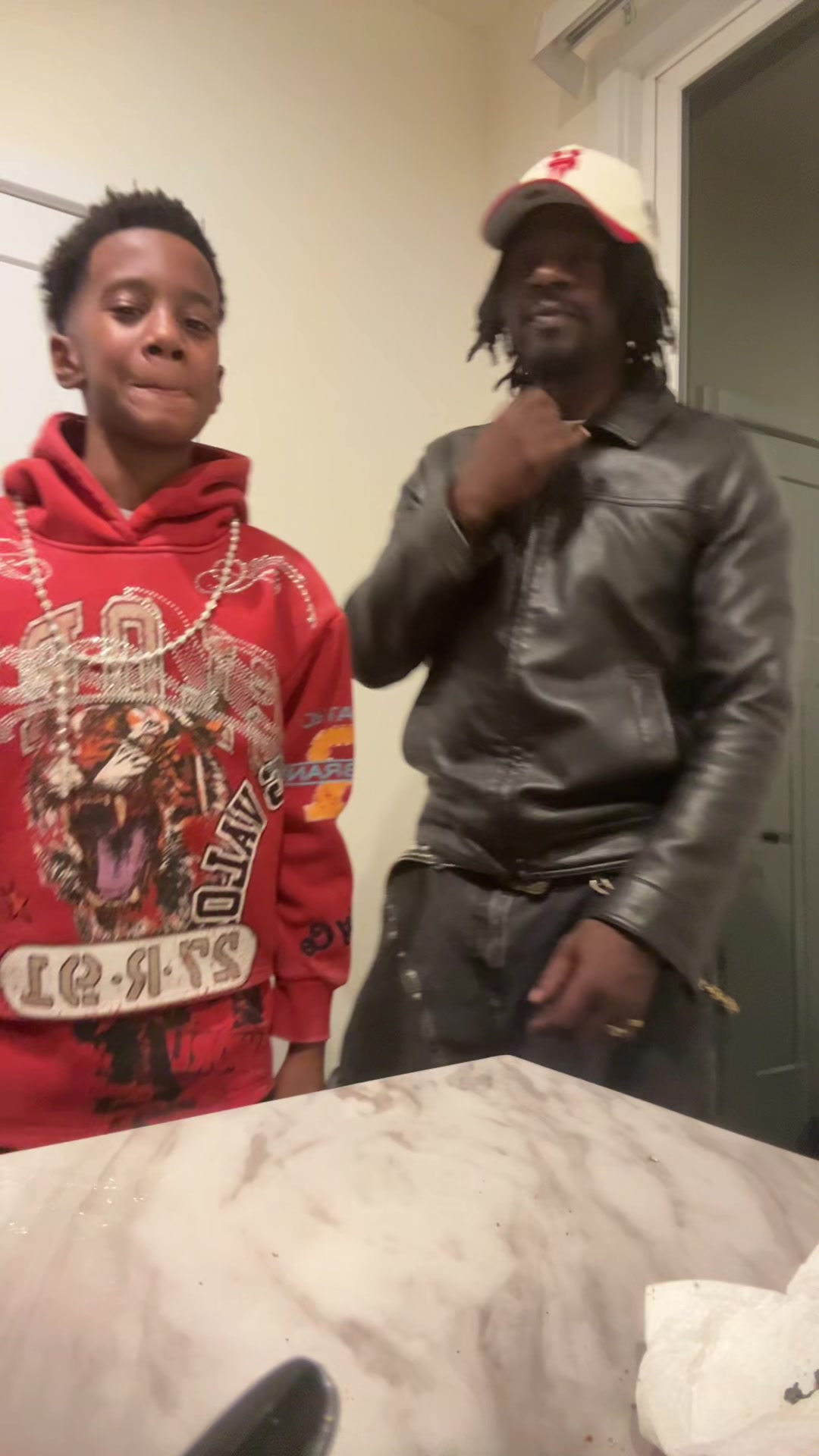 @PlayBoi23