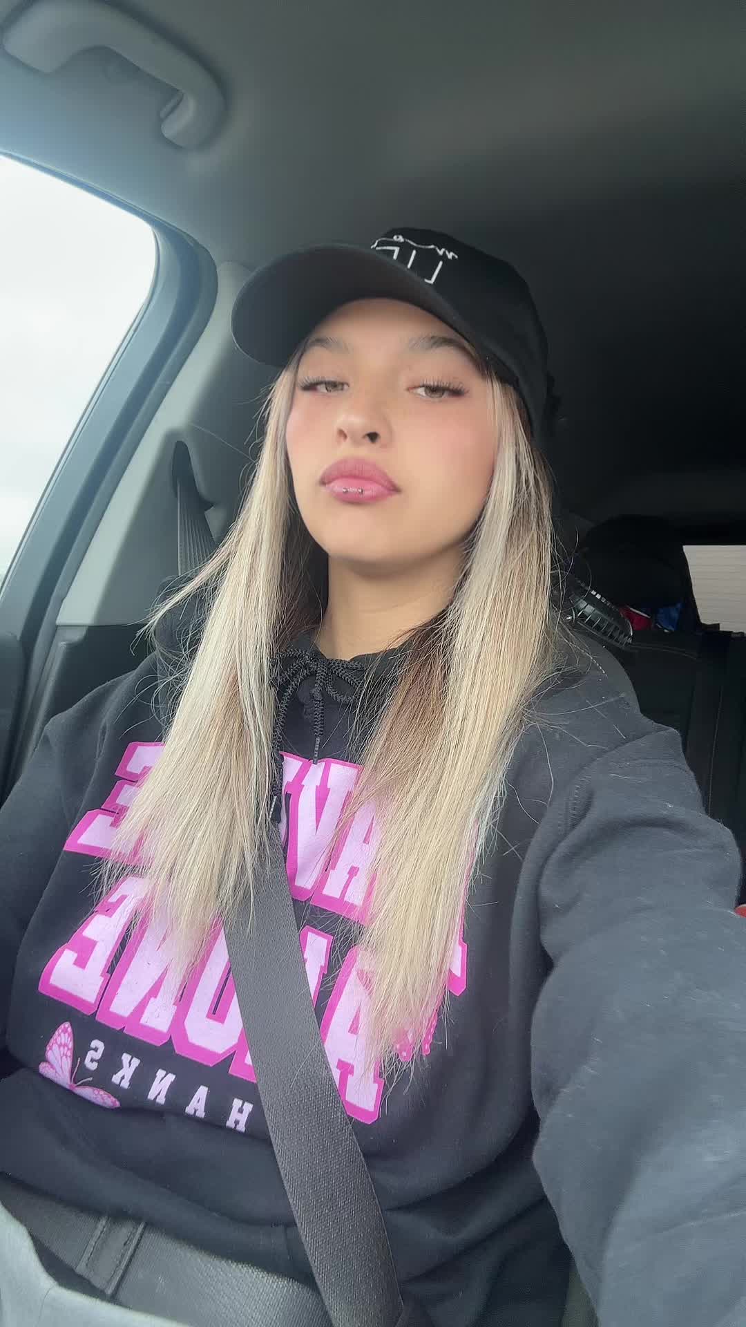 @Mama_Alexis/SAHM