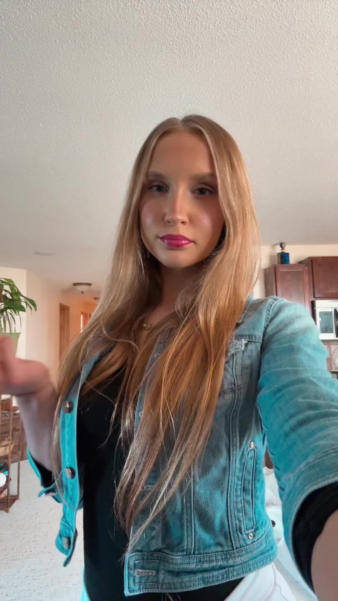 @Mia