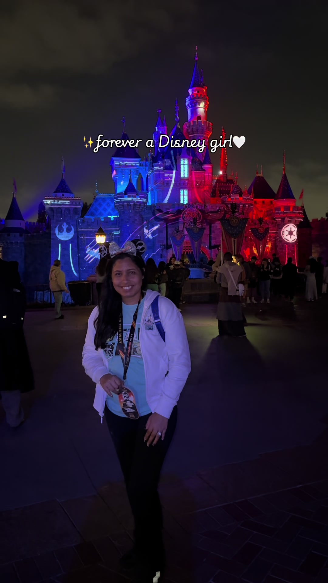 @IssyinDisney °o° 🏰