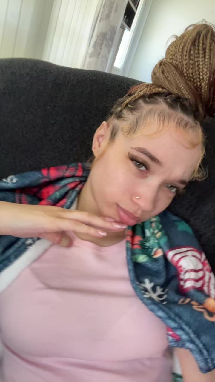 @littlemissleleee