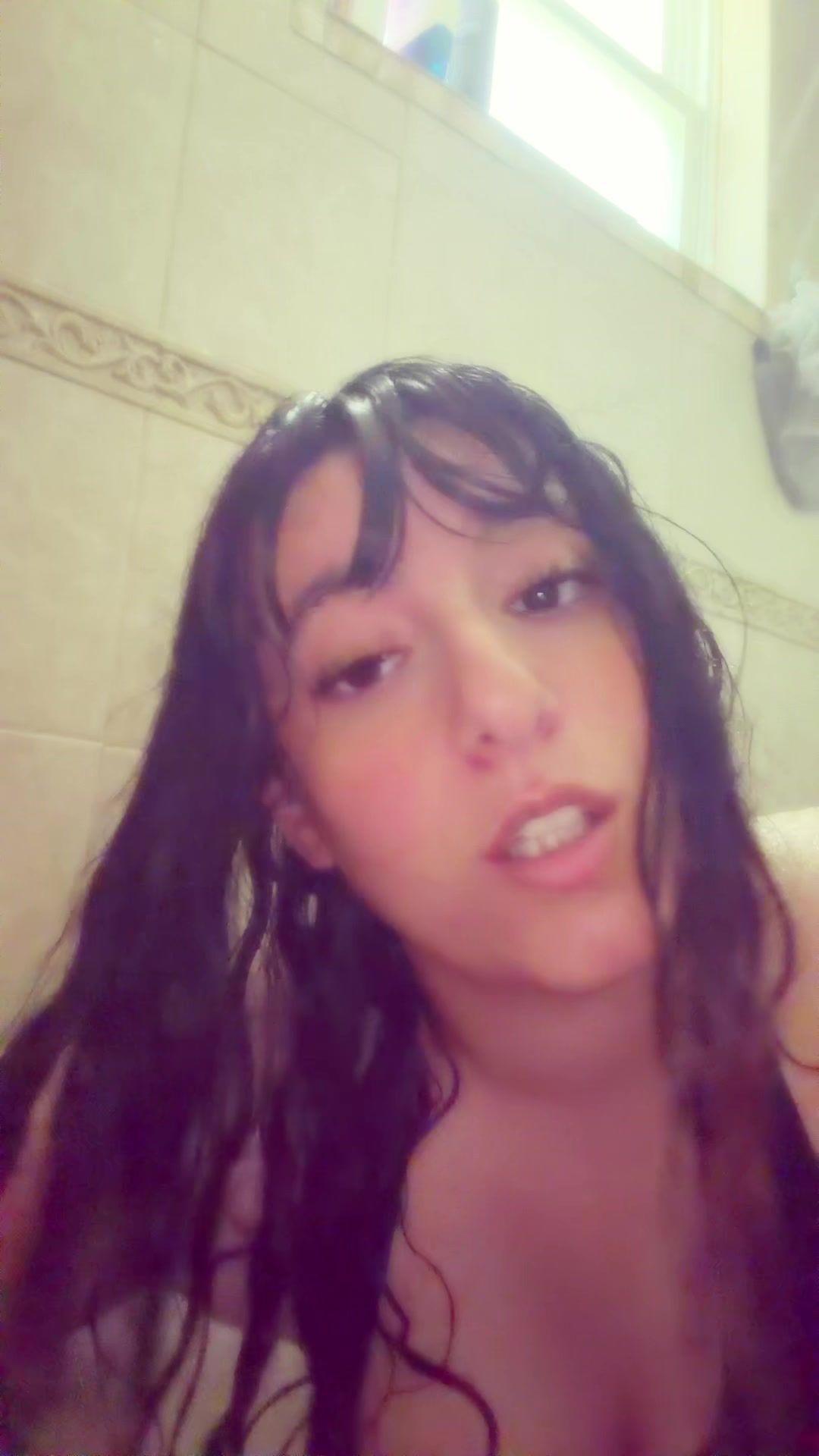 @sarahnextdoorgirl:)
