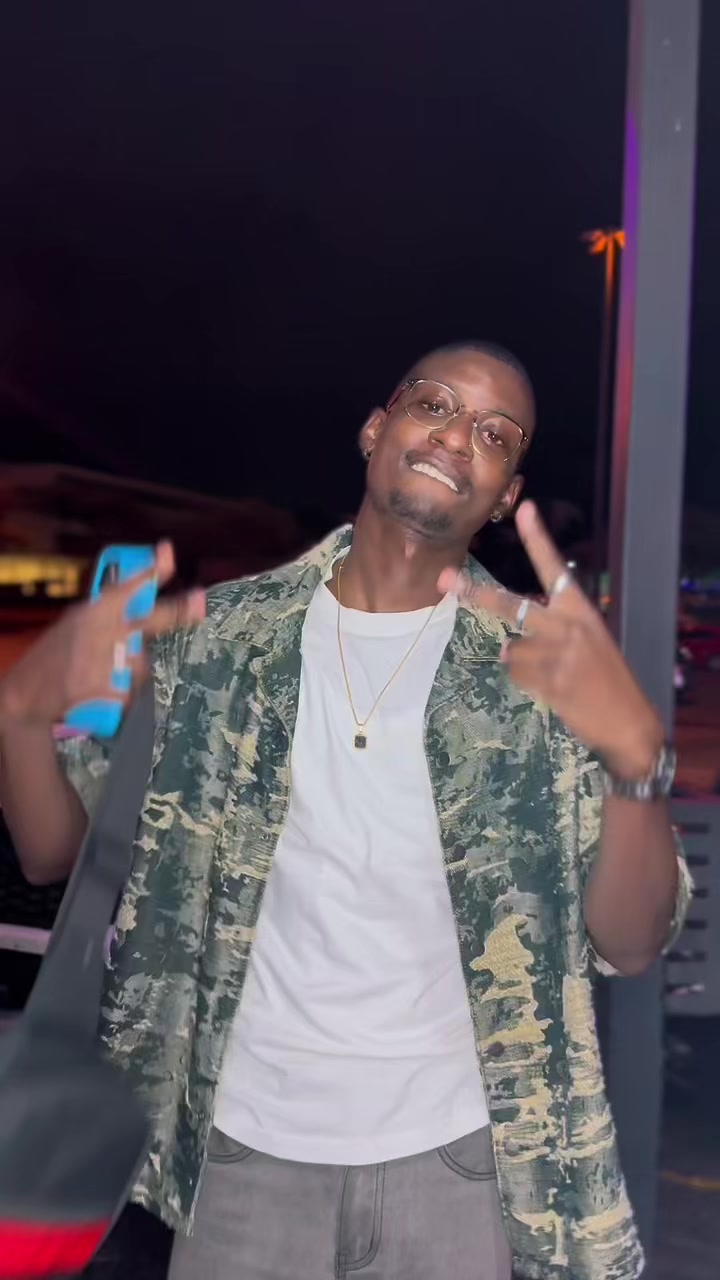 @PelleDeepKingWrld