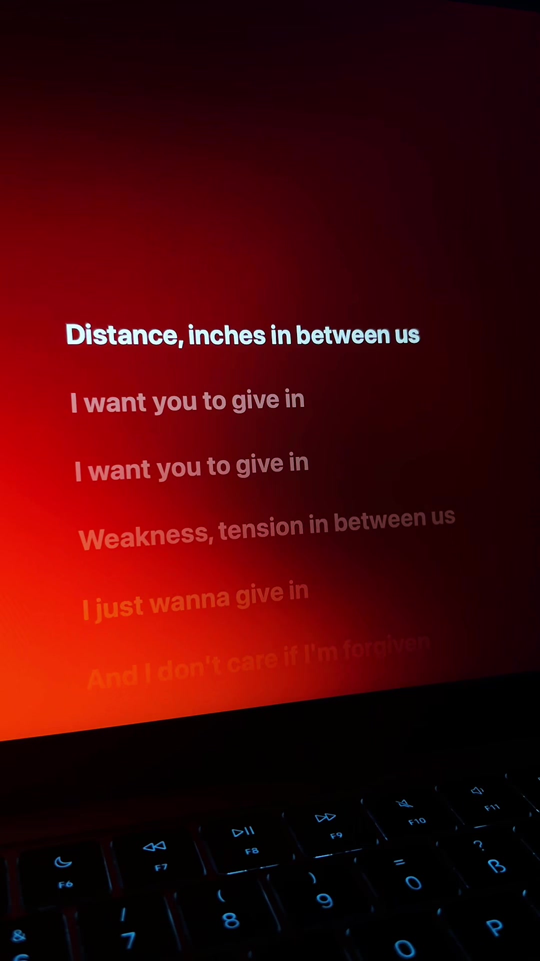 @🎧