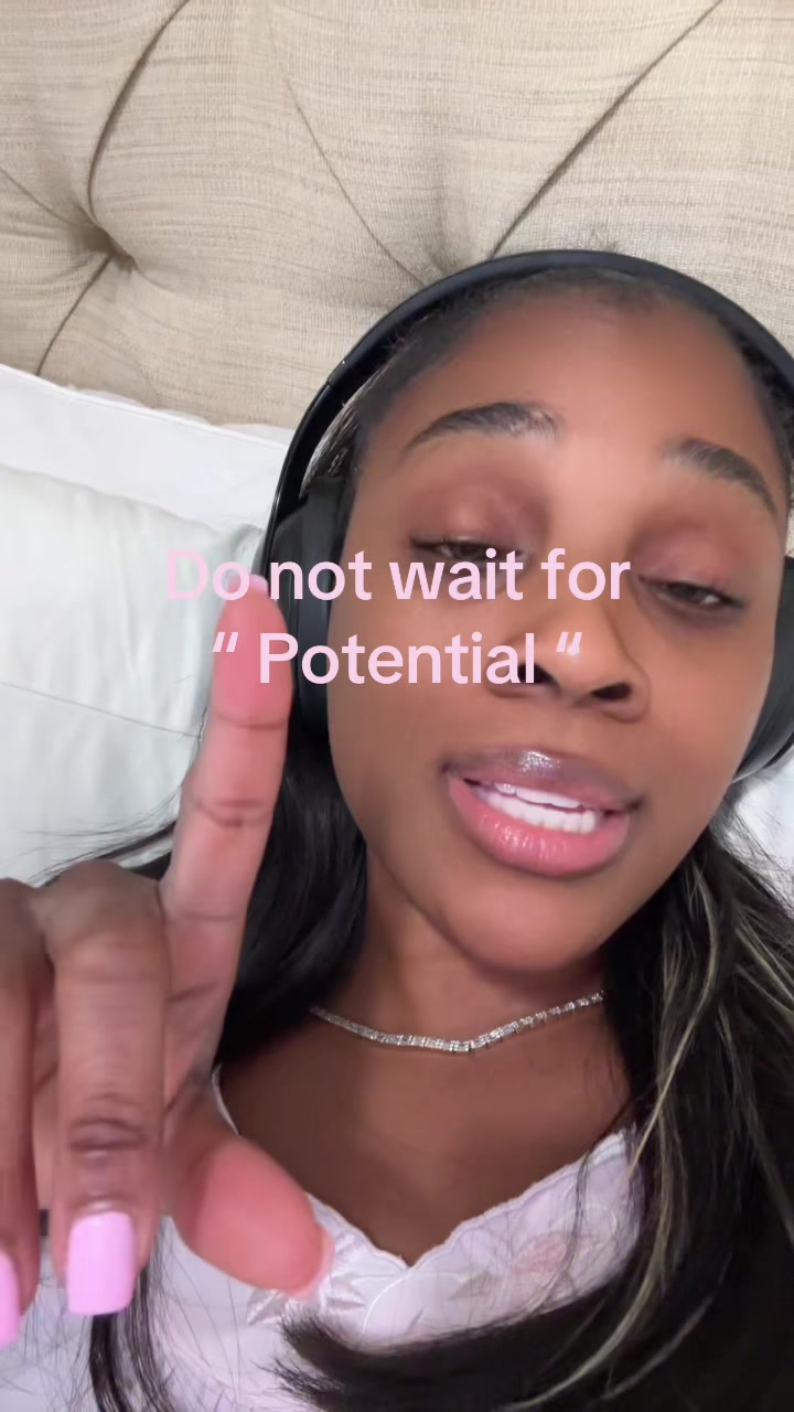 @Vanessa Elaine