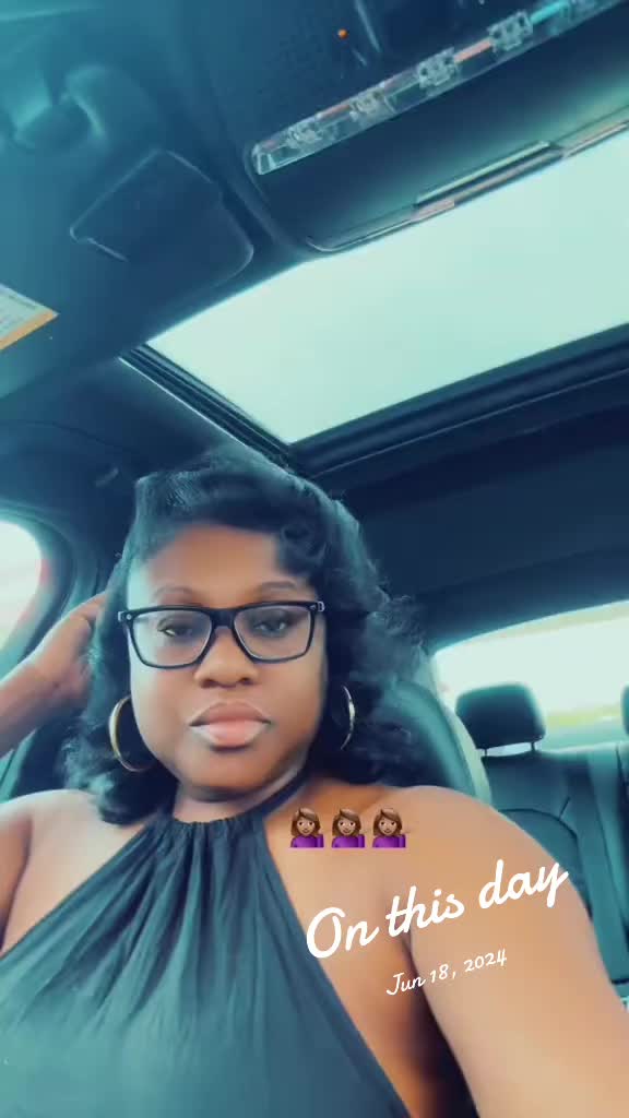 @Ekenei(pronounced E-Ken-I)🇱🇷