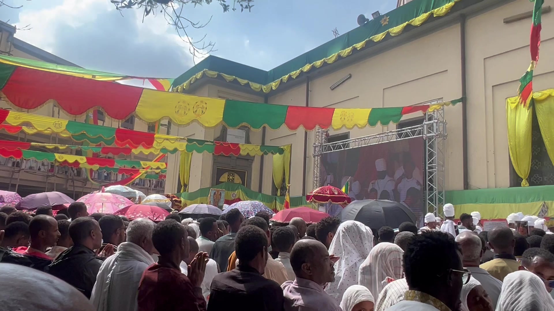 @ሰው መሆን ብቻ