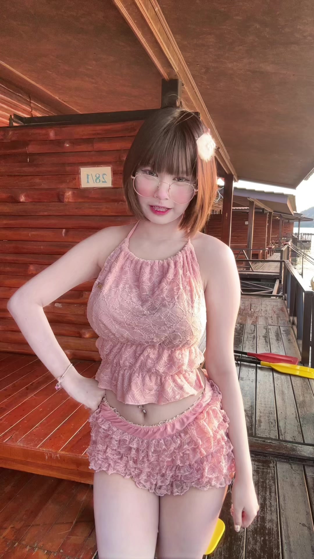 @รู้ไหมทำไมกูถึงใส่เเว่น😏😏