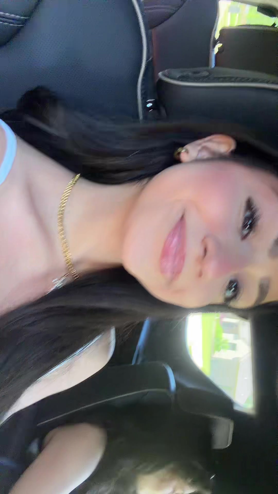 @nadine savaya