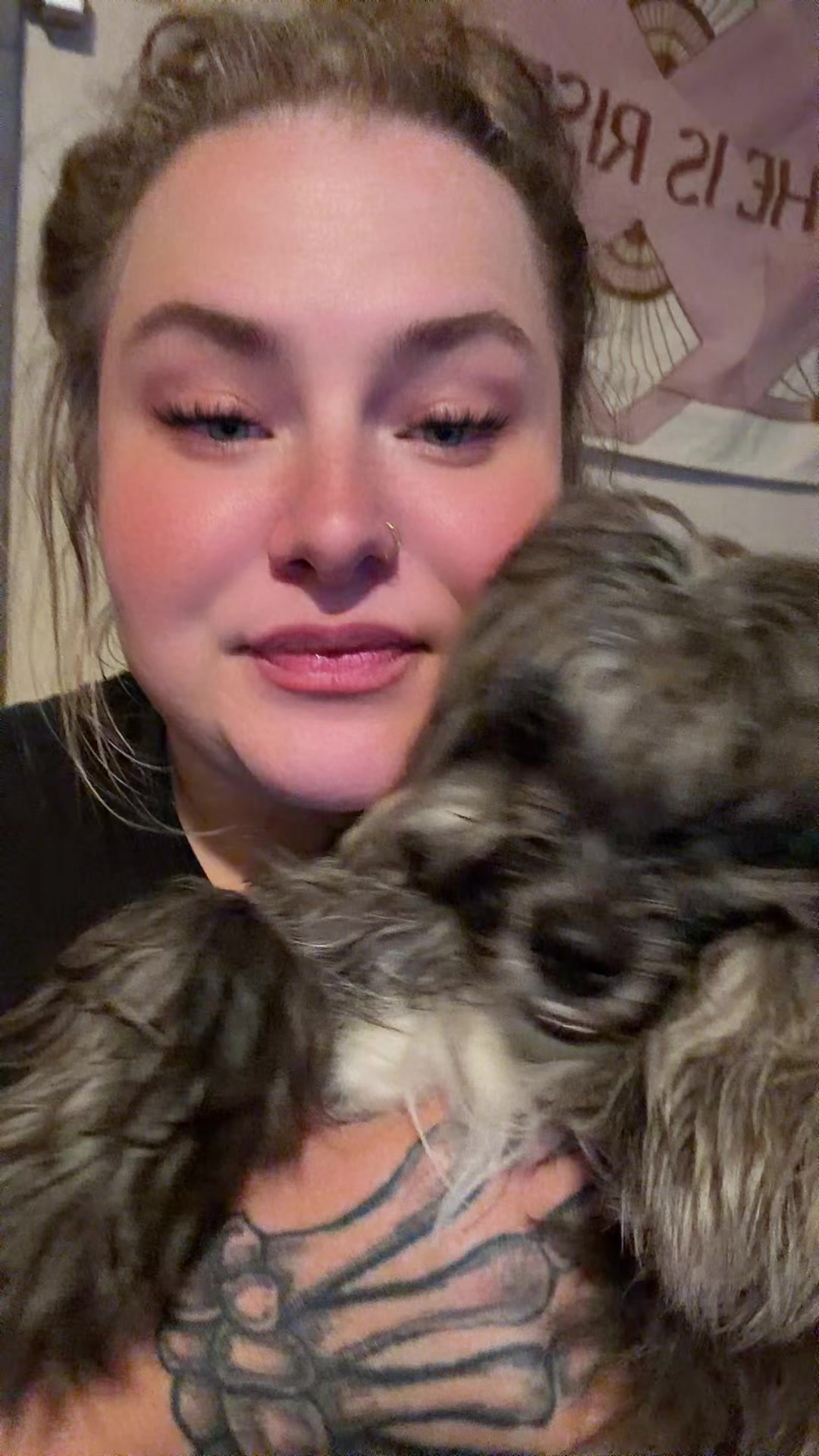 @xhallowedhoney