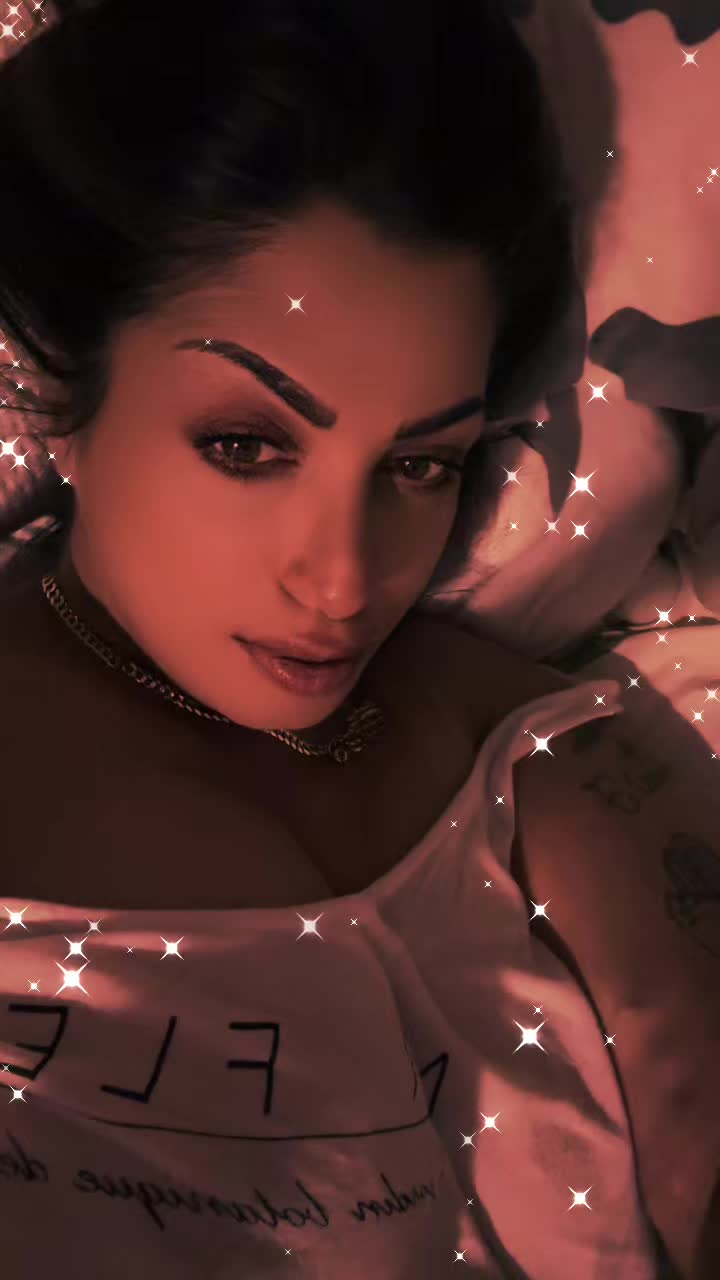 @Navi007💕