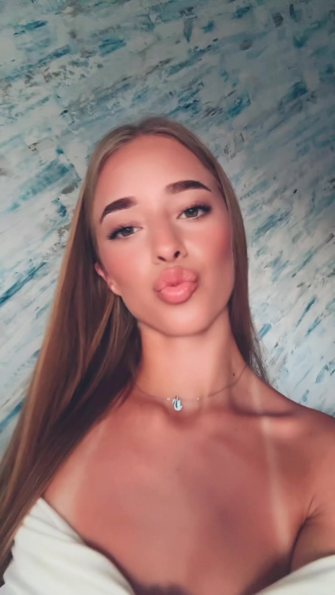 @🦋