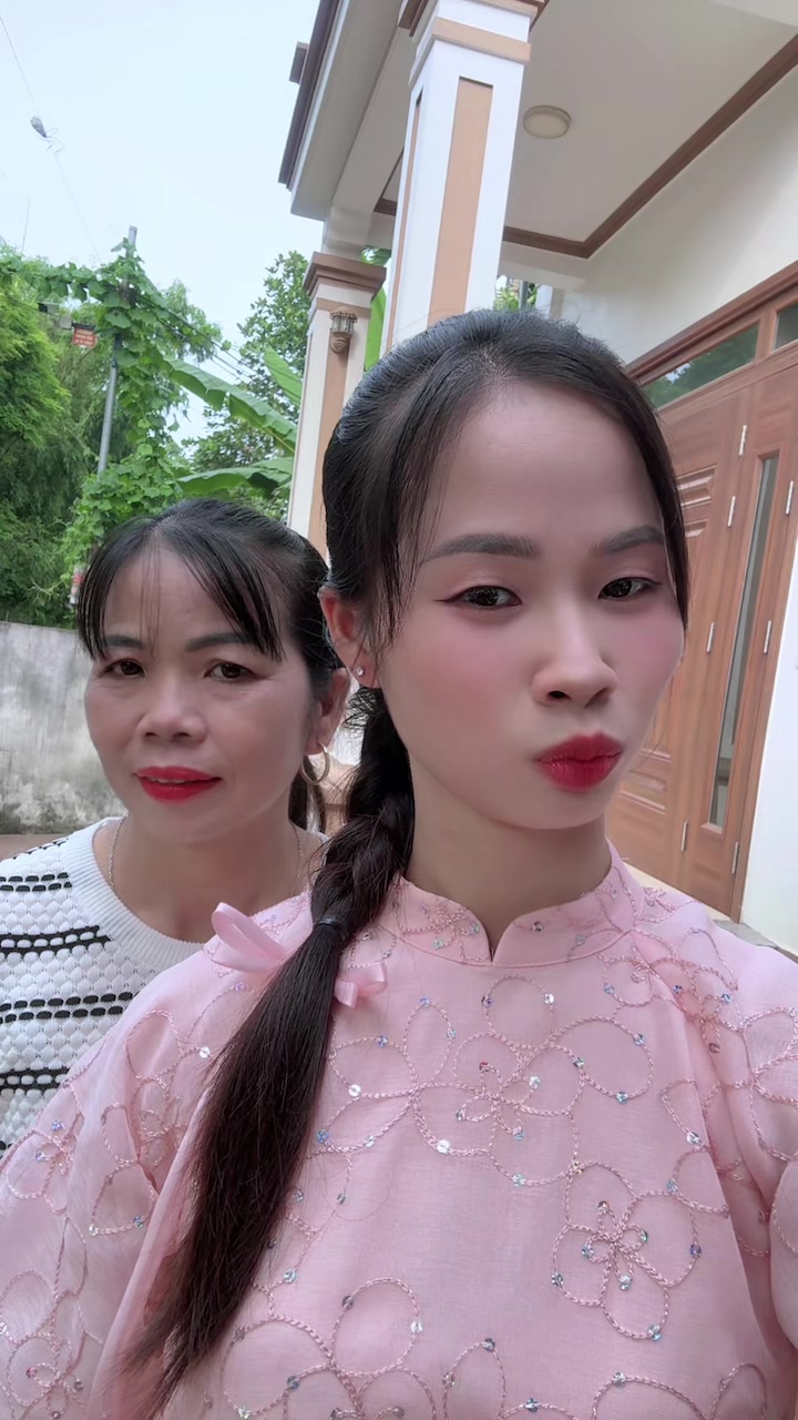 @Nguyễn Thu&yacute; hạnh