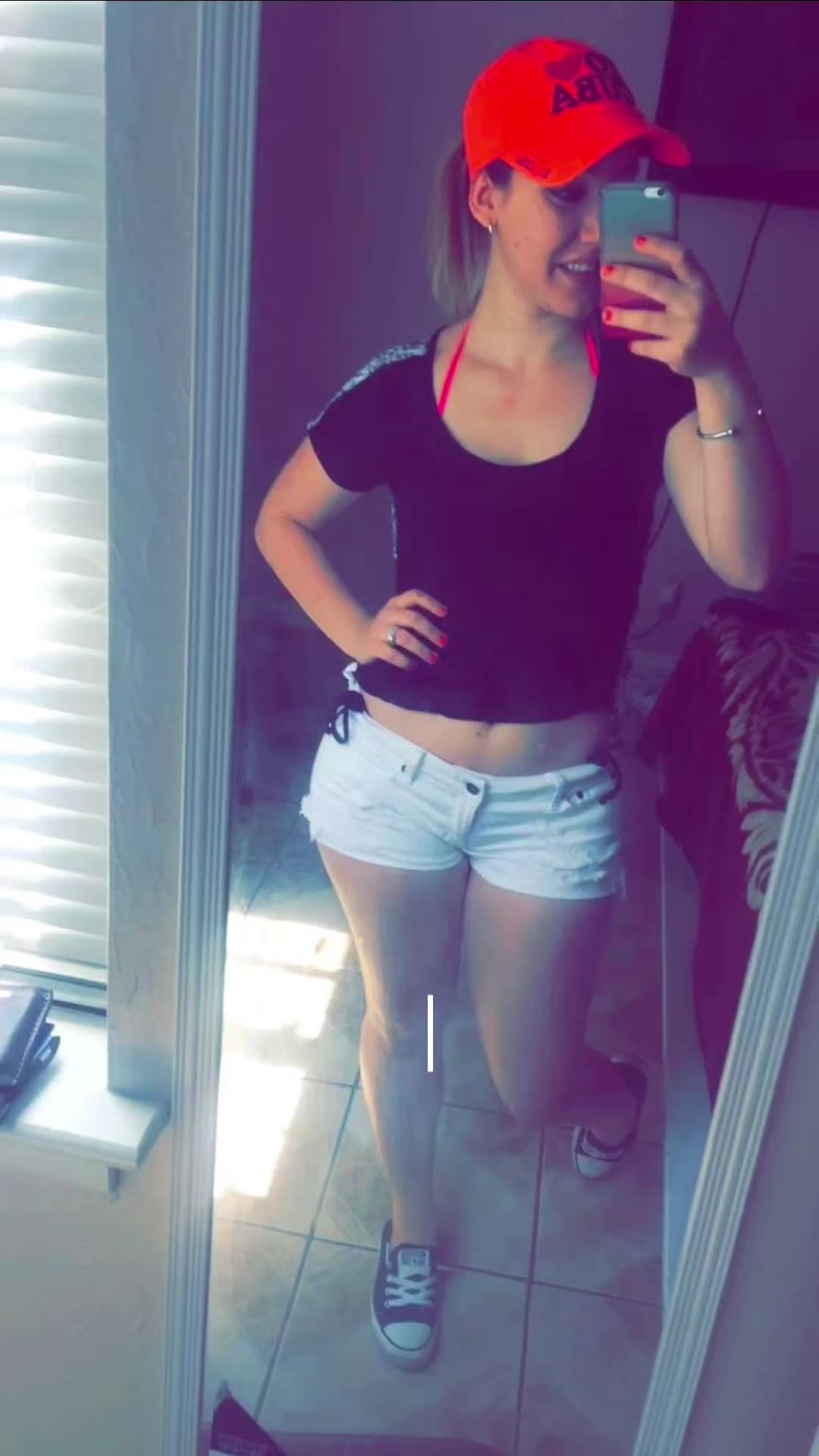 @YeinysVibes
