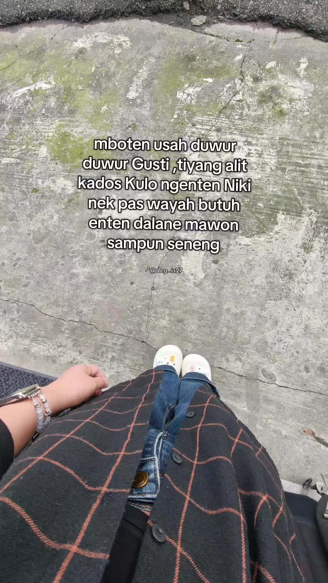 @Dₑg_ᵢ𝘴🕊️