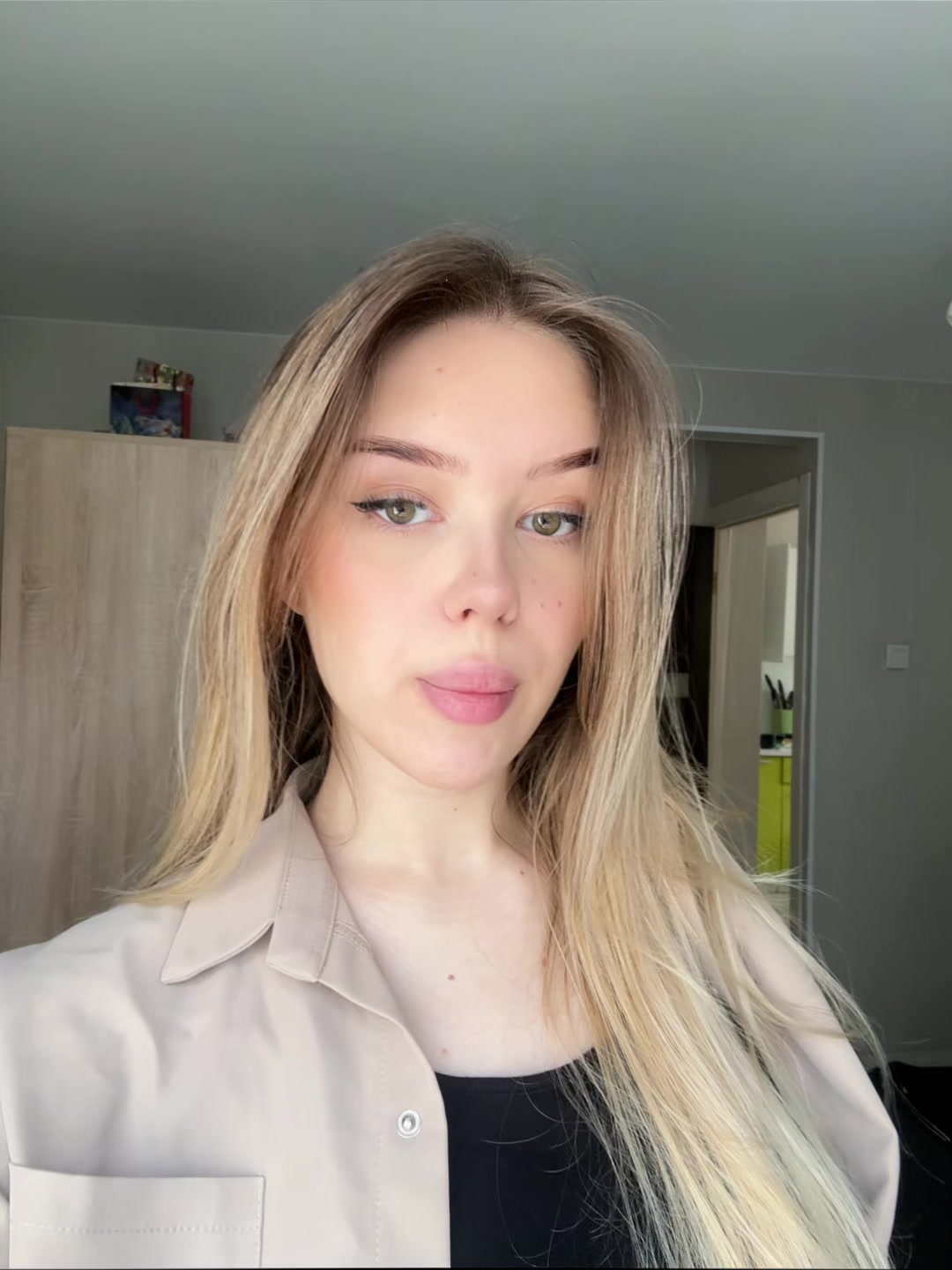 @Тюша