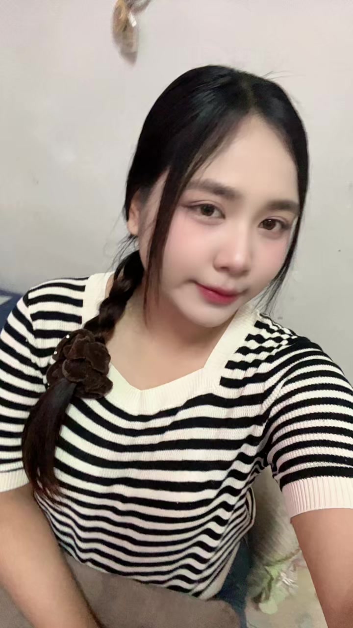 @น้ำฝนชอบกินชาเขียว🍵