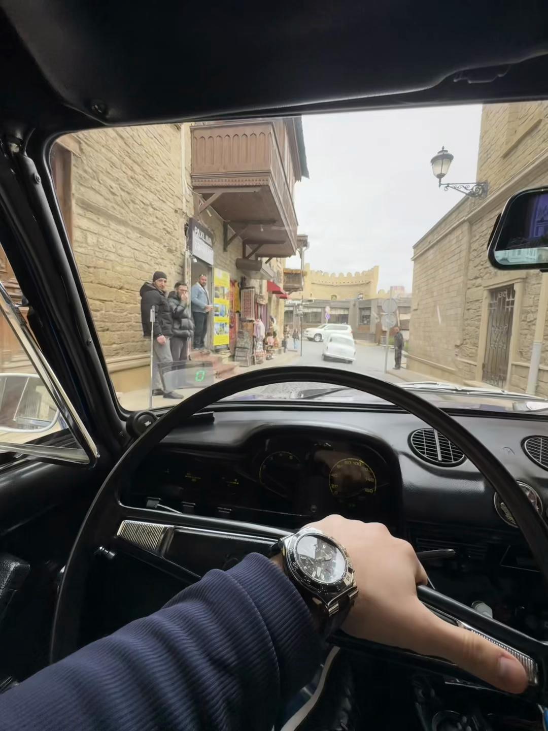 @A K O...007