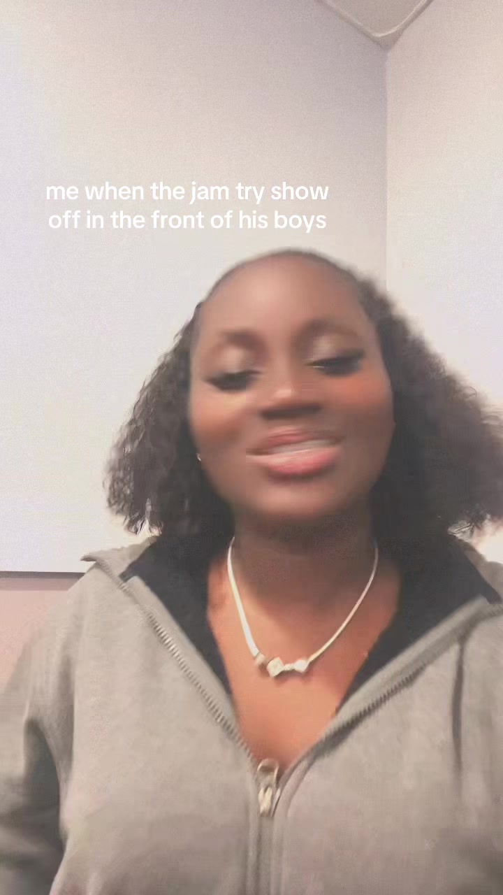 @Shæ💞