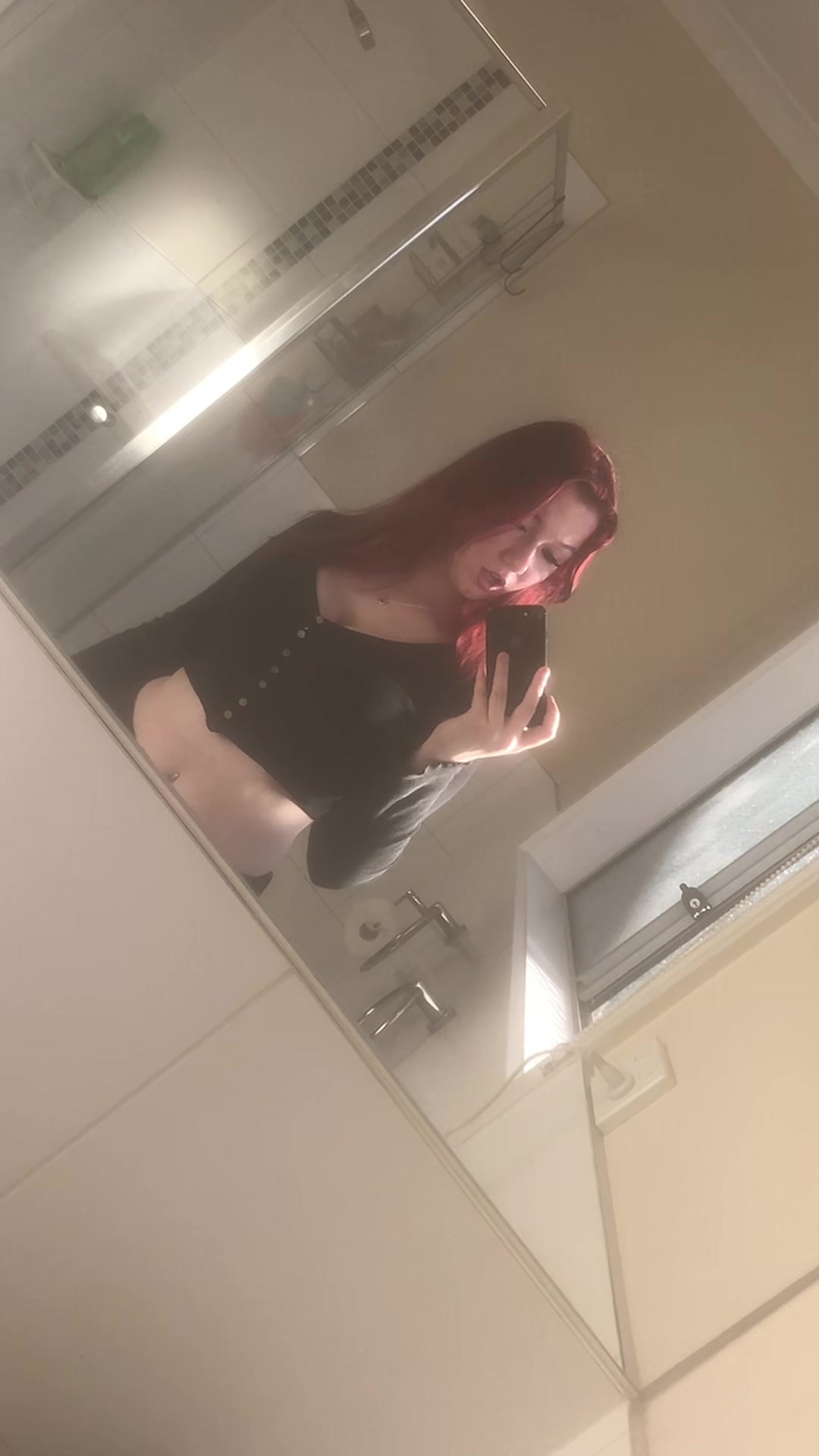 @𝐶𝑟𝑦𝑠𝑡𝑎𝑙🥀🖤