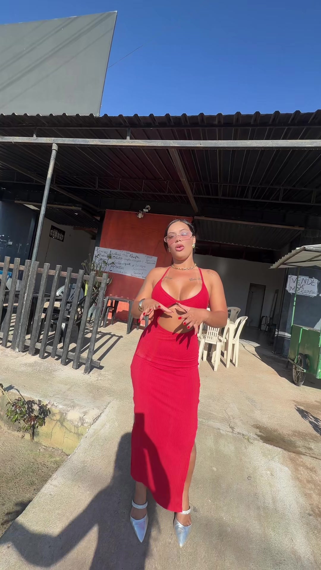 @carlatainaanjos