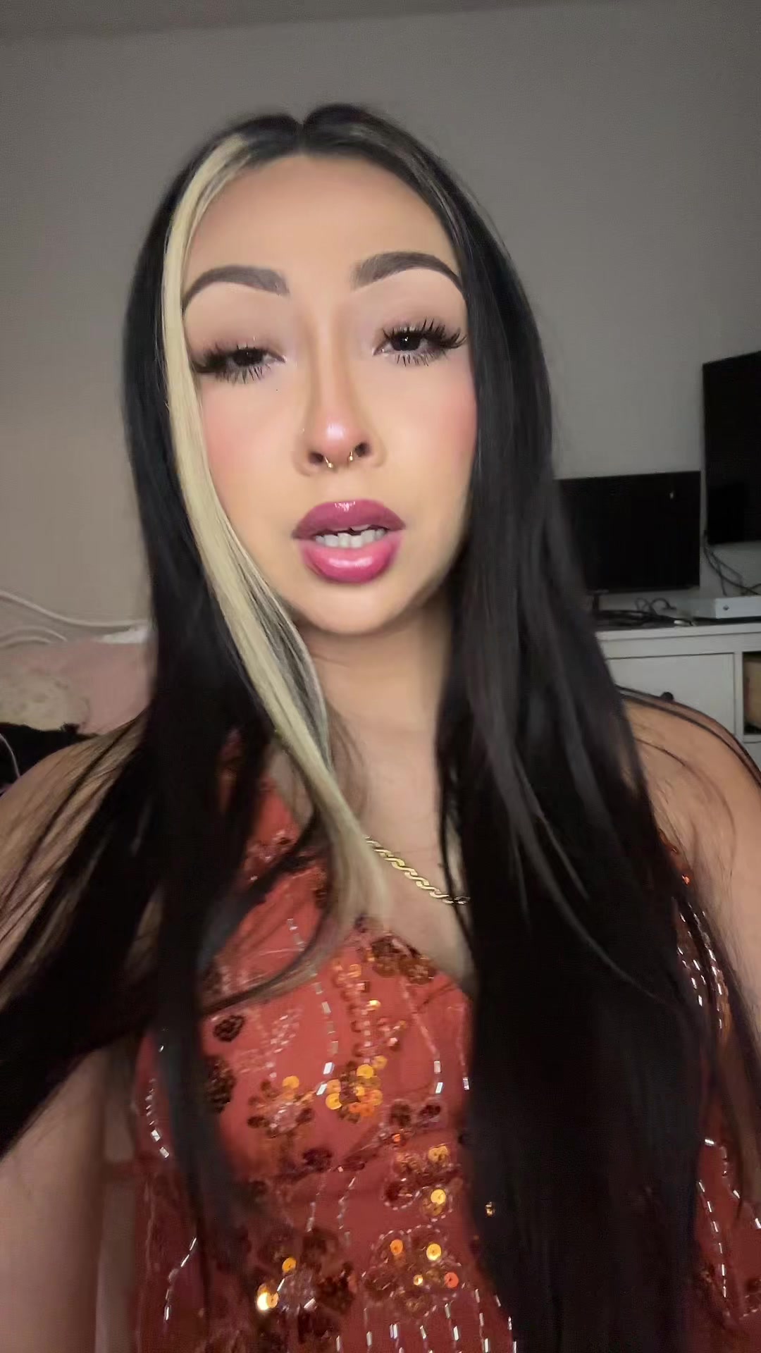 @Laisha