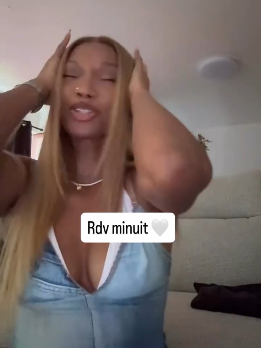 @Love_Ronisia_ᥫ᭡