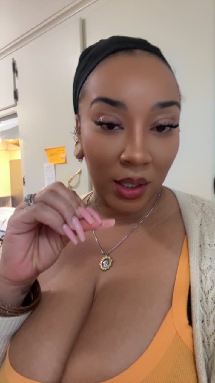 @Jasmine_Beenraw