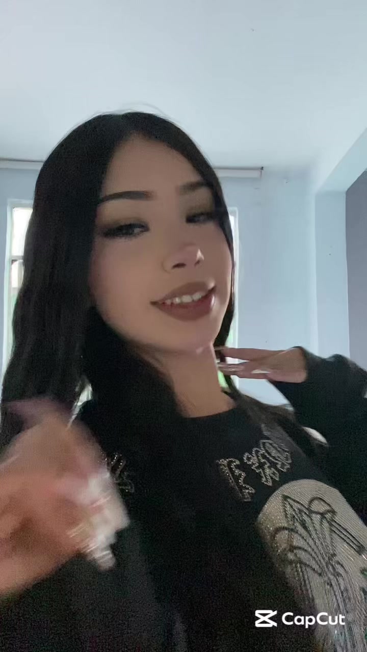 @Valen๐.