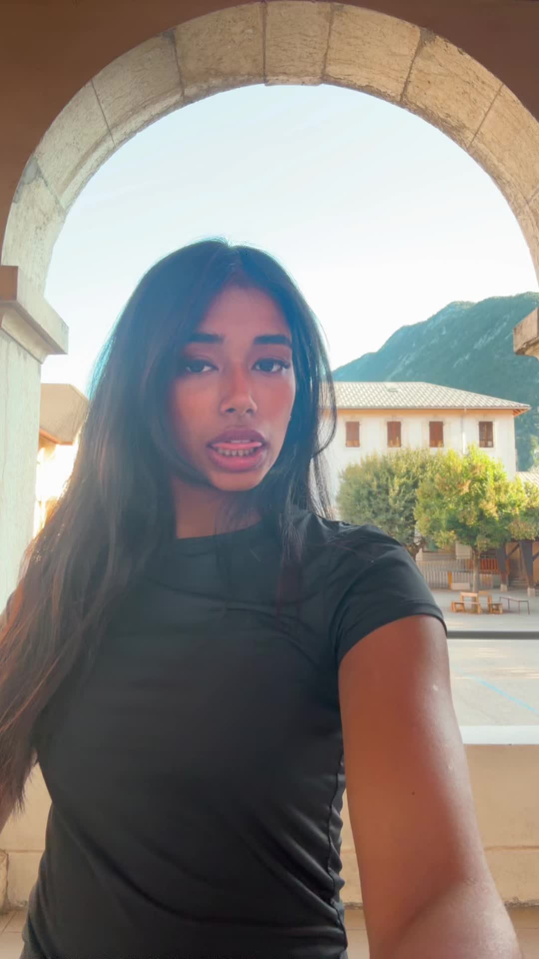 @Paviviii