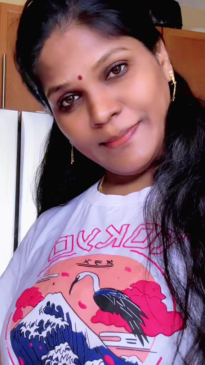 @GaYaThRI❤️ MaNiKAnDaN ❤️🇨🇦☃️