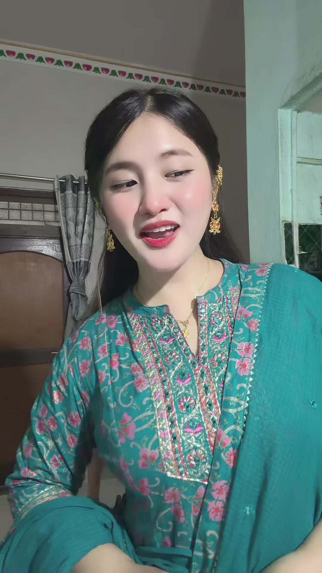 @Rija.