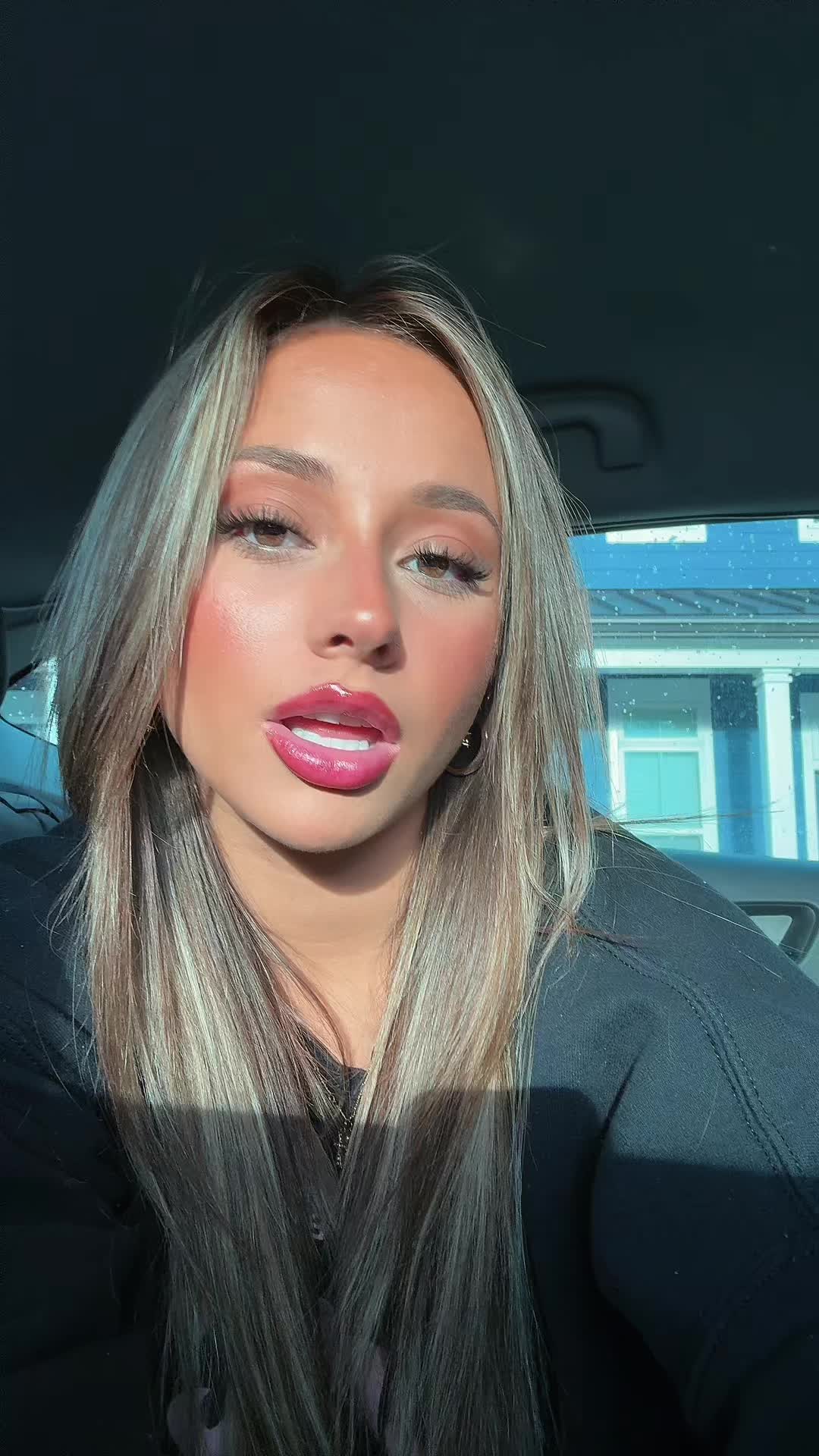 @lylaaonline