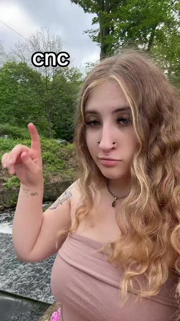 @lucysdeadd