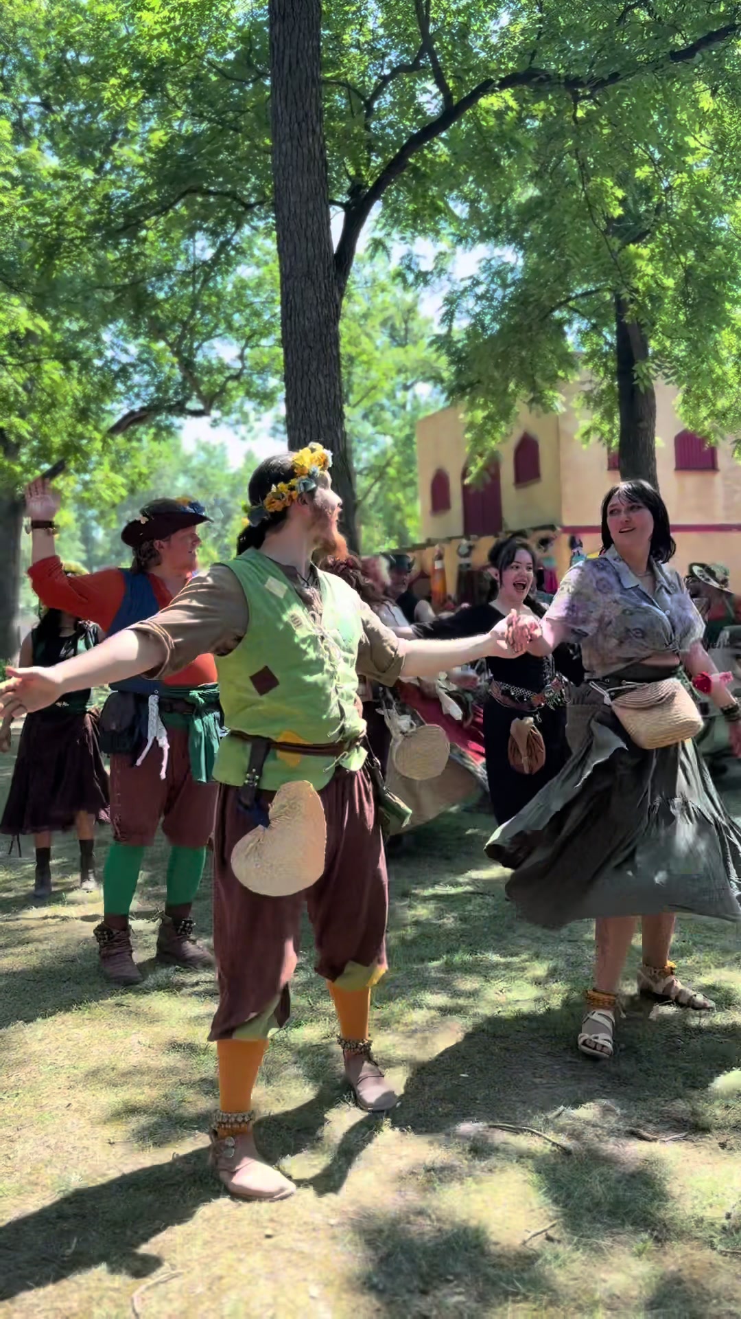 @Renfair.com