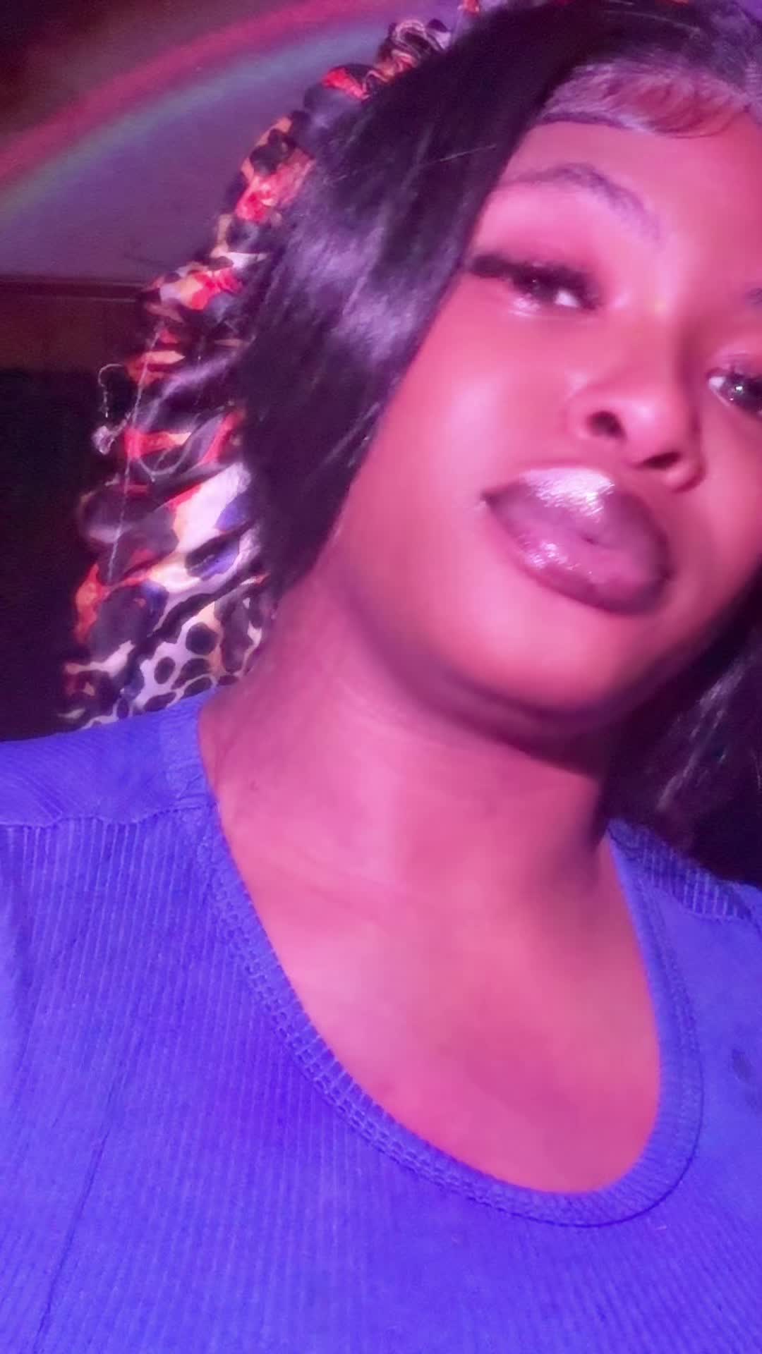 @yeahimtyeshae