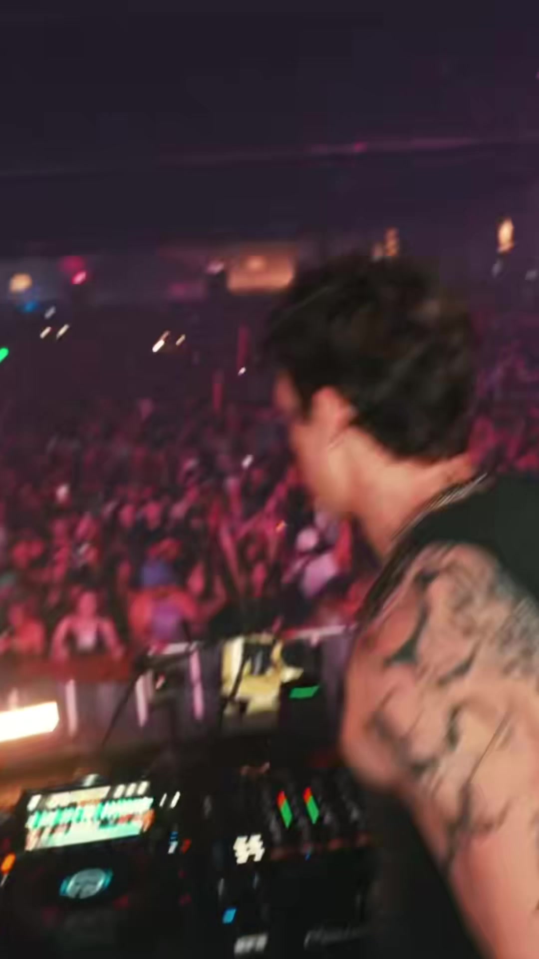 @JSTJR