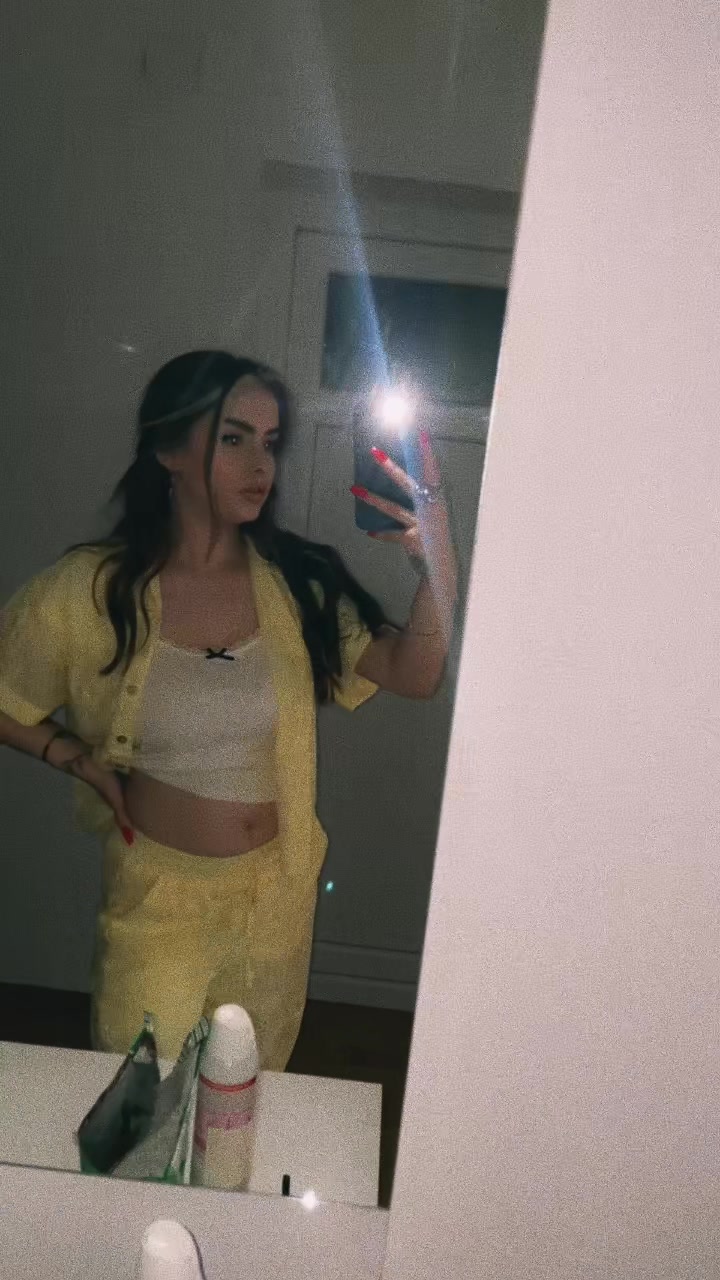 @Samanta Letaj👑