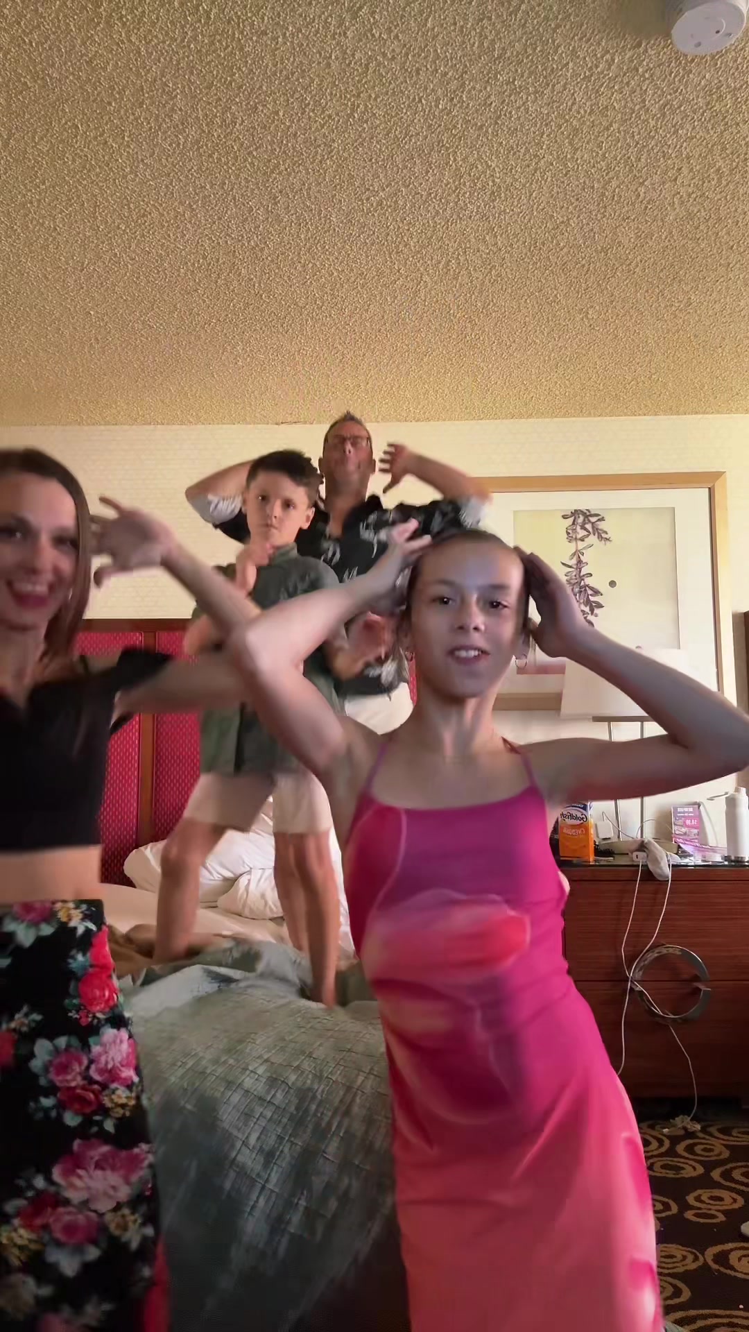 @The Dancing Family