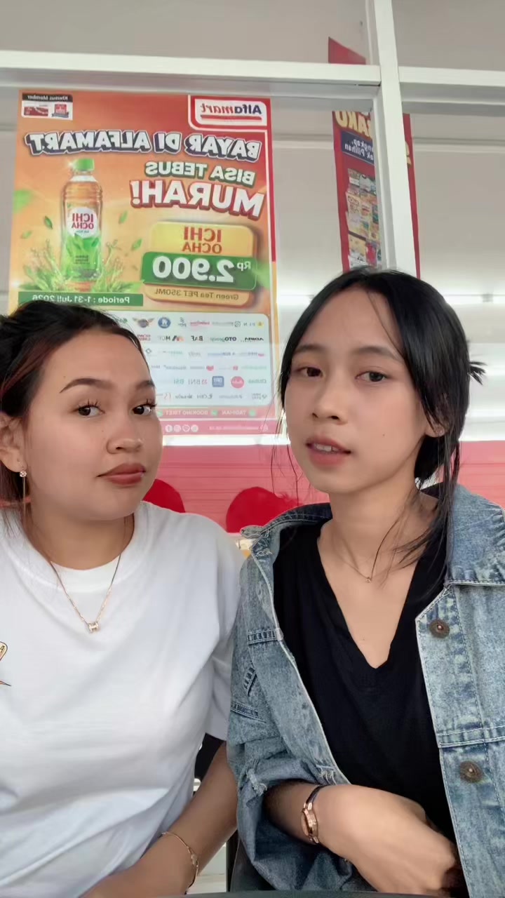 @YulianaLarasati