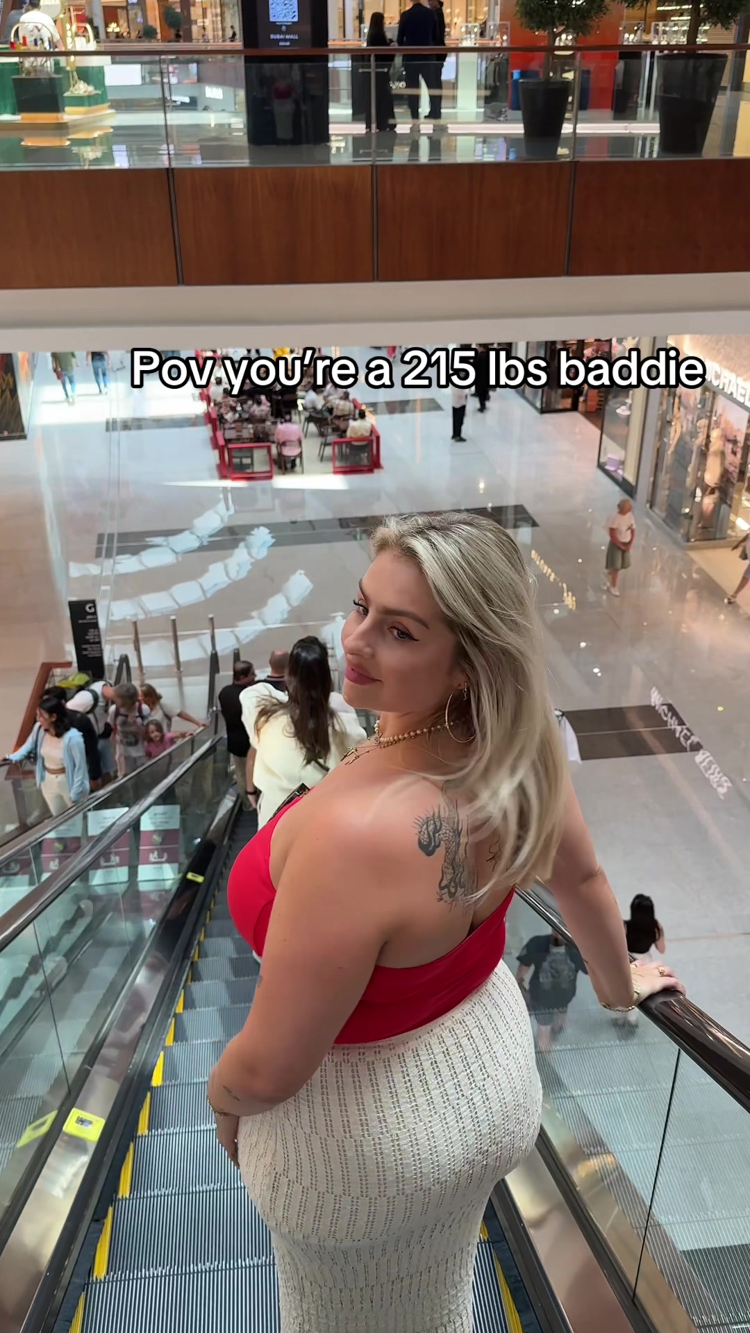 @curvymamilau
